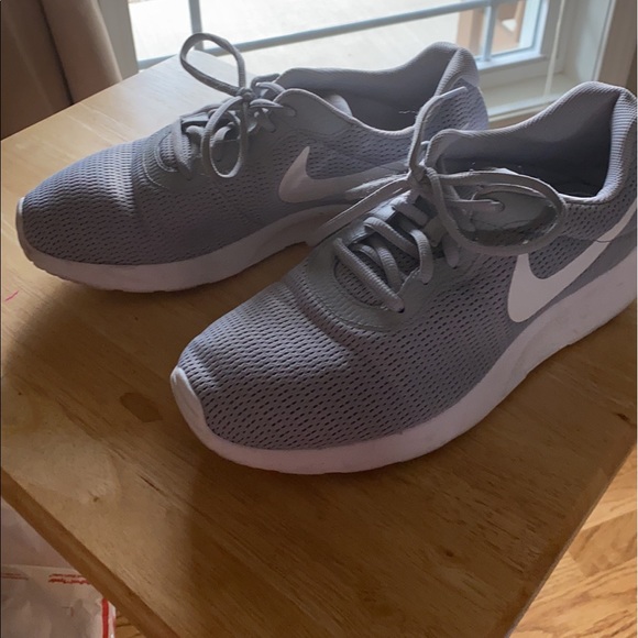 Nike Men’s shoes - Picture 1 of 6